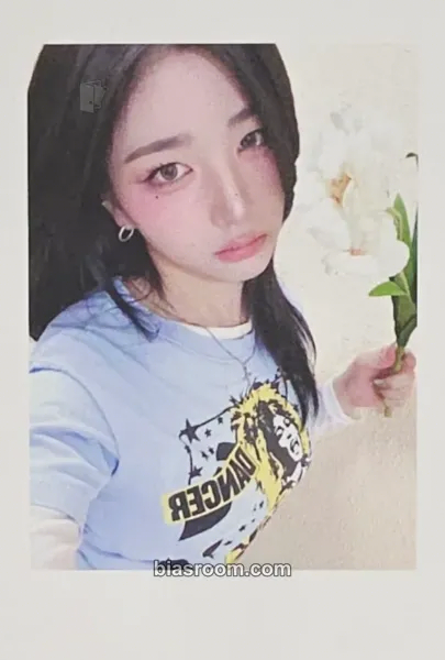 Sohyun Beyond Beauty Photocard - tripleS - tripleS K-pop photocard