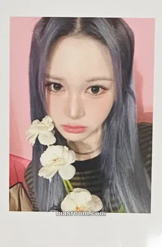 Mayu Beyond Beauty Photocard - tripleS - tripleS K-pop photocard