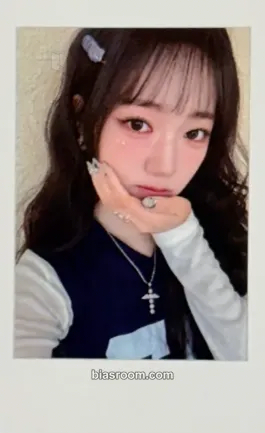 Shion Beyond Beauty Photocard - tripleS - tripleS K-pop photocard