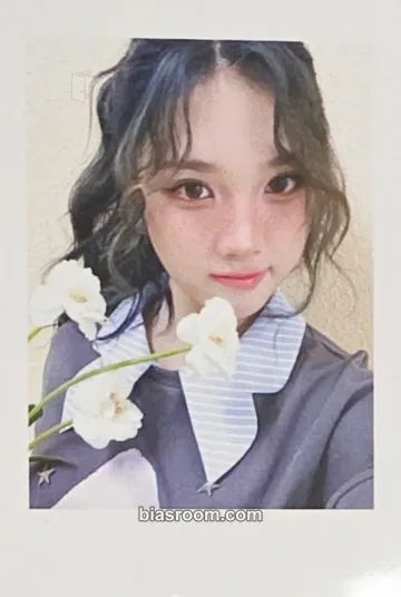 Sullin Beyond Beauty Photocard - tripleS - tripleS K-pop photocard