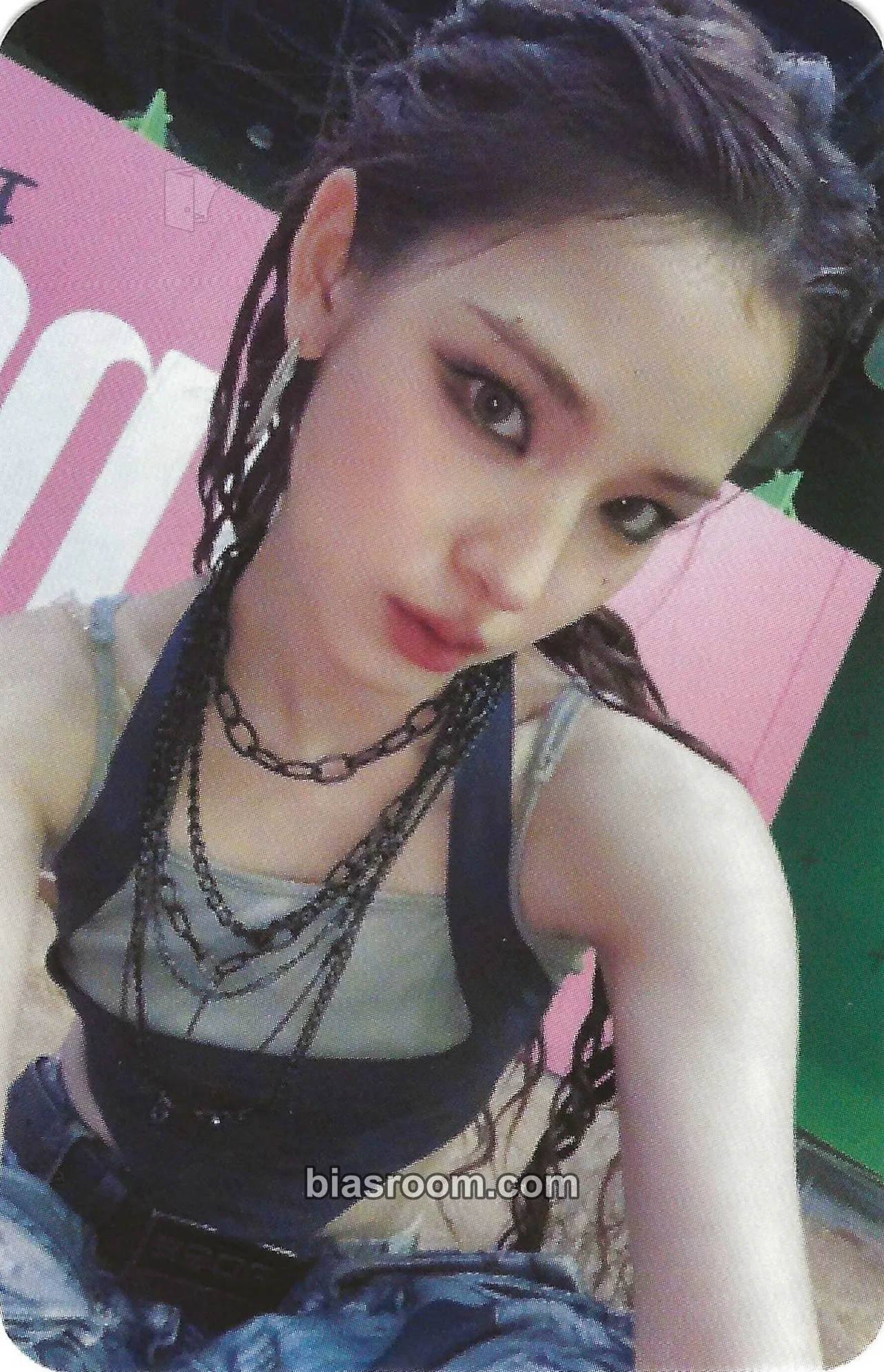 Mai Not Just Pretty Photocard - izna - izna K-pop photocard