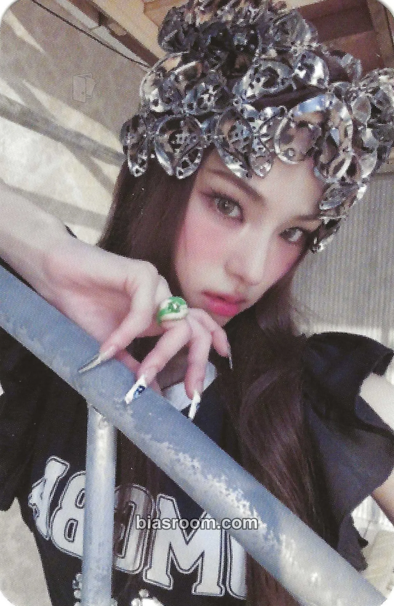 Mai Not Just Pretty Photocard - izna - izna K-pop photocard