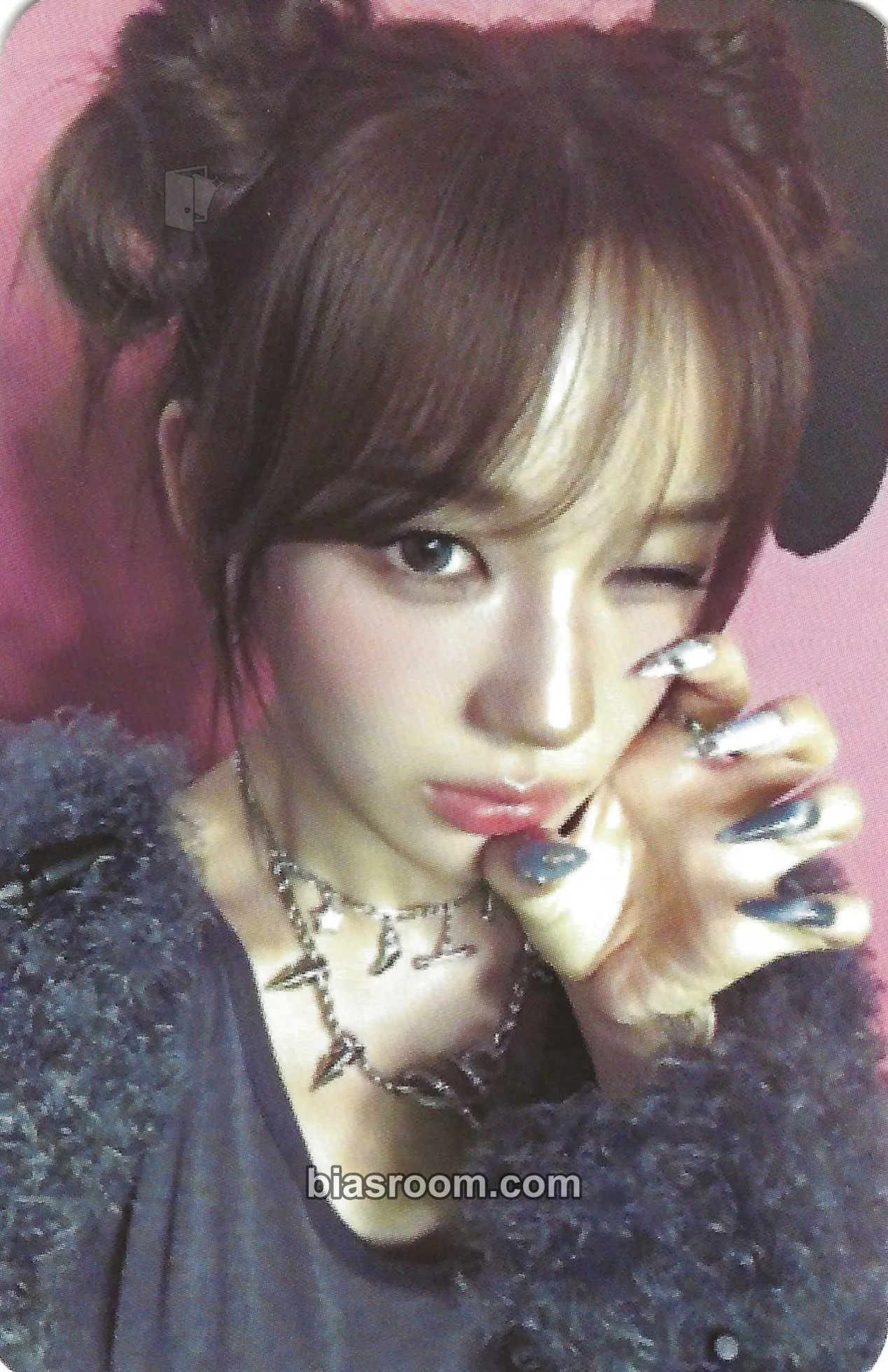 Ryu Sarang Not Just Pretty Photocard - izna - izna K-pop photocard