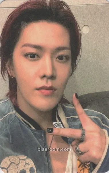 Yuta Neo City: The UNITY (3rd NCT127 Tour) Photocard - NCT 127 - NCT 127 K-pop photocard