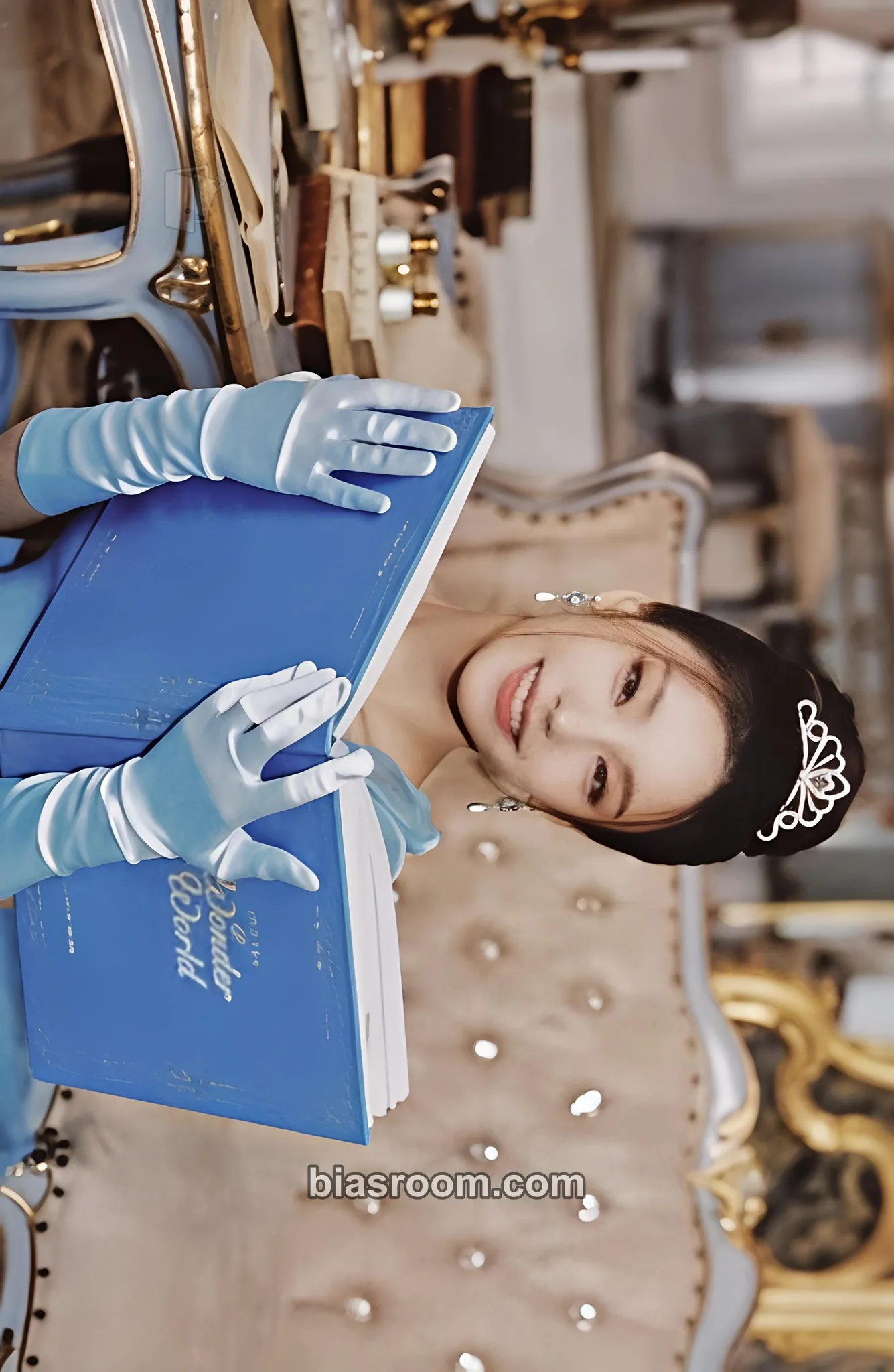Yeji The 2nd Fan Meeting ITZY, MIDZY, Let's Fly! "To Wonder World" Photocard - ITZY - ITZY K-pop photocard