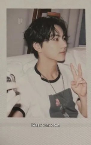 Jungwon DICON ISSUE N°30 SPECIAL EDITION ENHYPEN EVEN-MORE B TYPE Photocard - ENHYPEN - ENHYPEN K-pop photocard