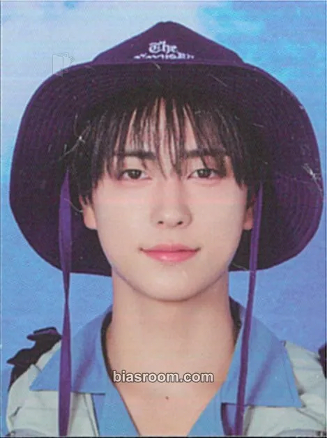 Taki 2025 Seasons Greetings Photocard - &TEAM - &TEAM K-pop photocard