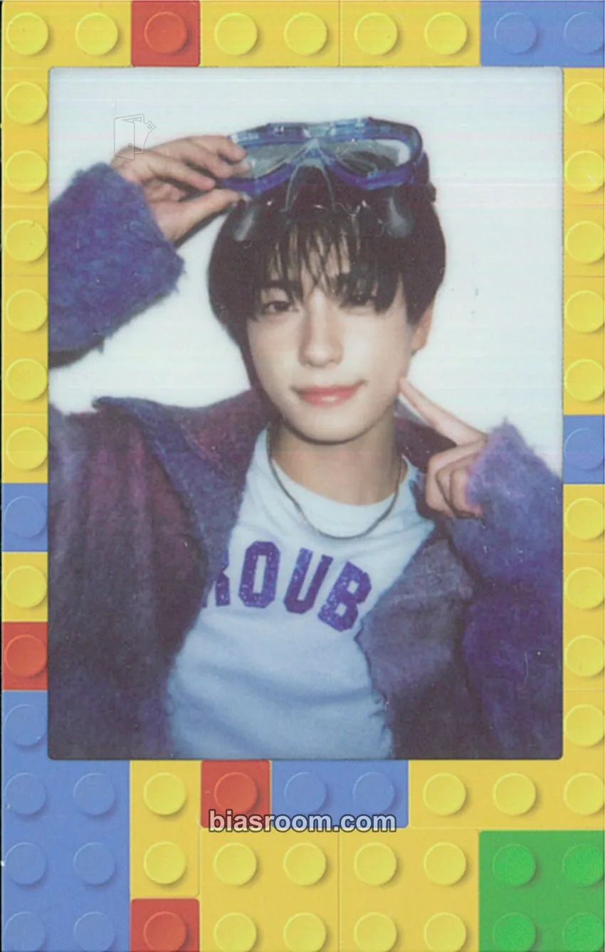 Taki 2025 Seasons Greetings Photocard - &TEAM - &TEAM K-pop photocard