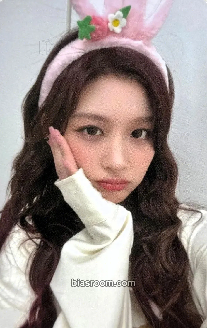 Sullyoon Blue Valentine Photocard - NMIXX - NMIXX K-pop photocard