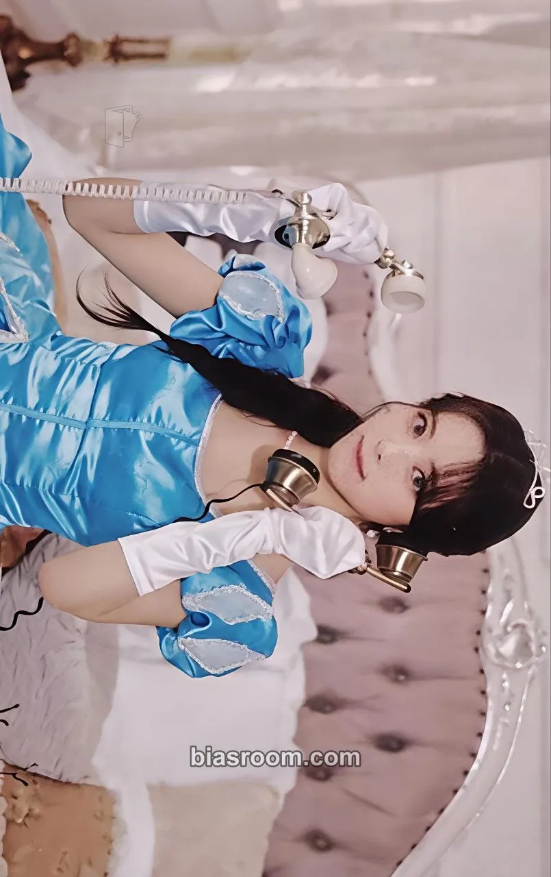 Yuna The 2nd Fan Meeting ITZY, MIDZY, Let's Fly! "To Wonder World" Photocard - ITZY - ITZY K-pop photocard