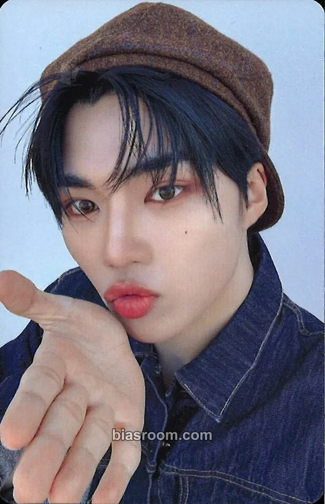 Gunwook Prezent Photocard - ZEROBASEONE - ZEROBASEONE K-pop photocard