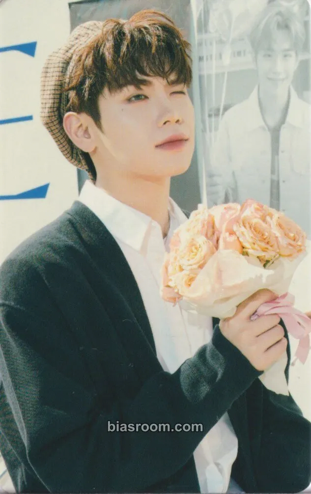 Taerae Prezent Photocard - ZEROBASEONE - ZEROBASEONE K-pop photocard
