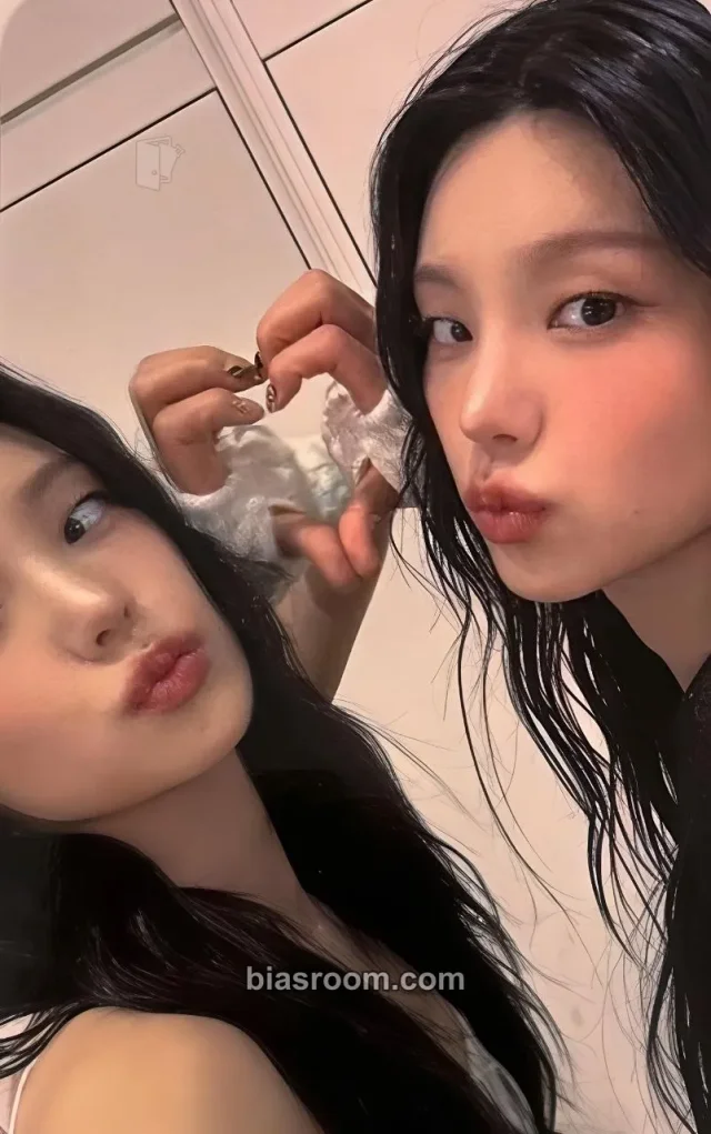 ITZY - Yeji - The 3rd Fan Meeting Event entrance benefit