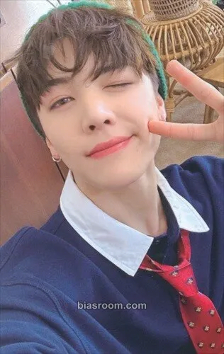 Maki 2024 Seasons Greetings Photocard - &TEAM - &TEAM K-pop photocard