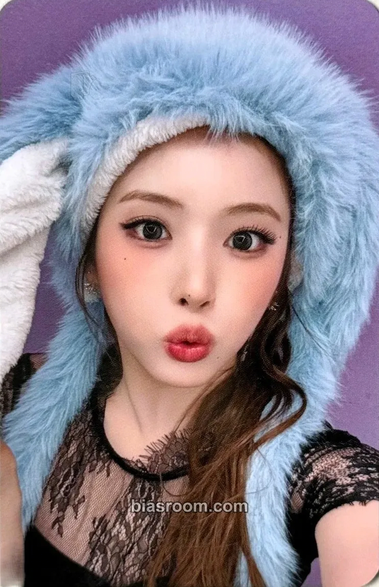 Jiwoo Blue Valentine Photocard - NMIXX - NMIXX K-pop photocard