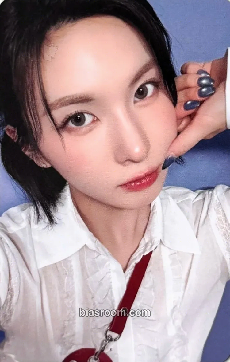 Bae Blue Valentine Photocard - NMIXX - NMIXX K-pop photocard