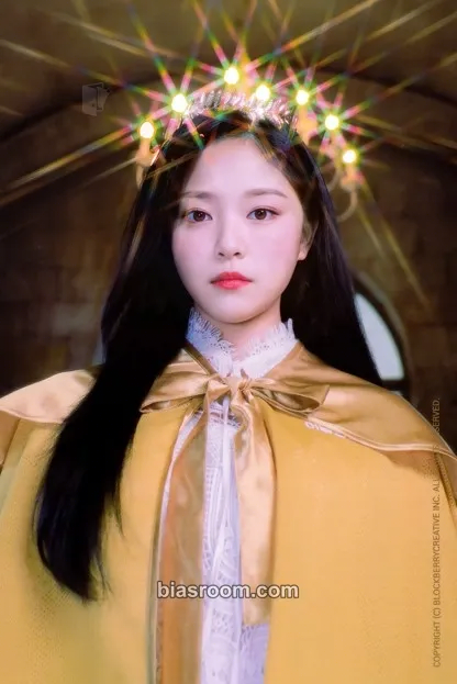 HyunJin Official Lightstick Photocard - LOONA - LOONA K-pop photocard