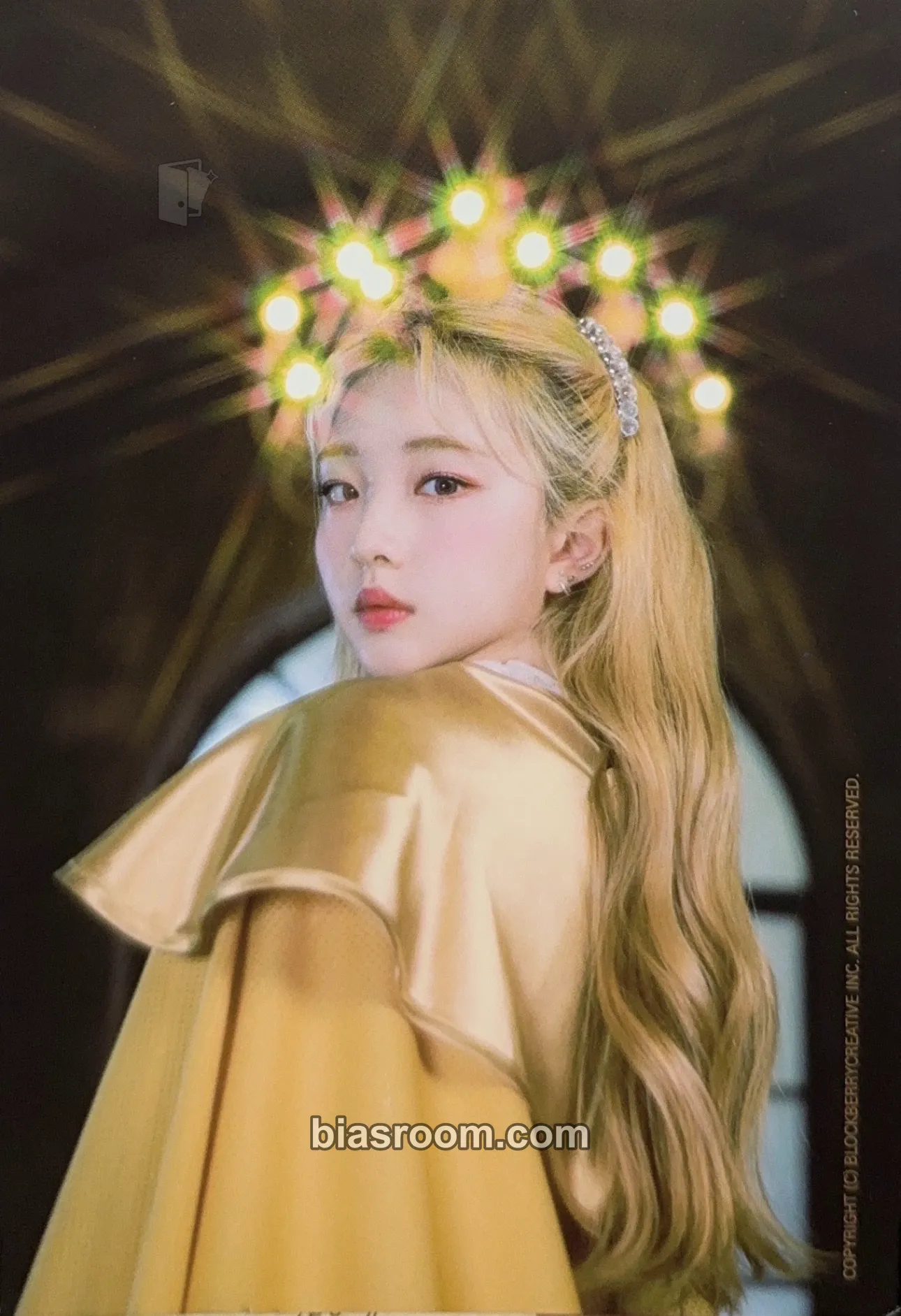 YeoJin Official Lightstick Photocard - LOONA - LOONA K-pop photocard