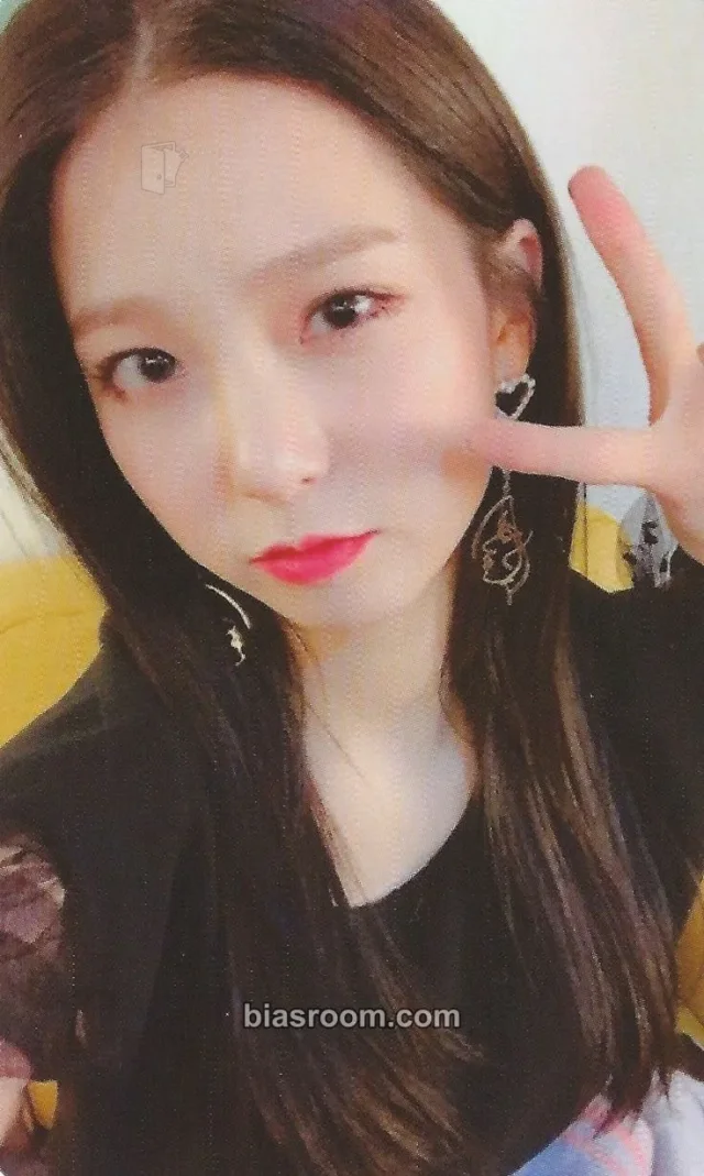 CLC - Yujin - BLACK DRESS Album album photocard black back