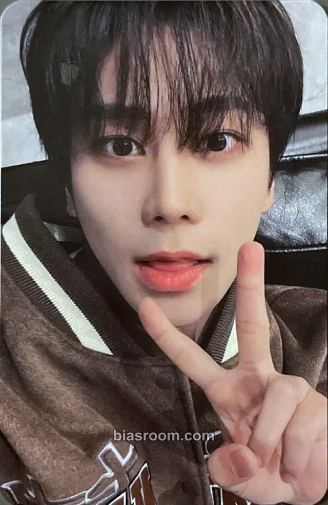 BAE173 - Junseo  - Peak Time Concert Event concept photocard random photocard