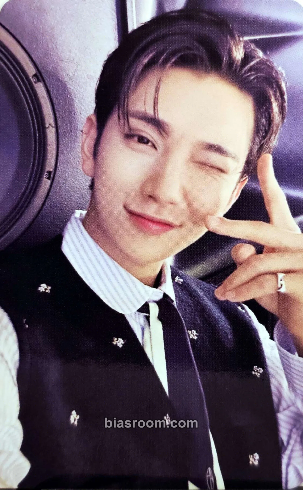 Joshua Kyobo Bookstore x SEVENTEEN Event Collaboration Photocard - SEVENTEEN - SEVENTEEN K-pop photocard