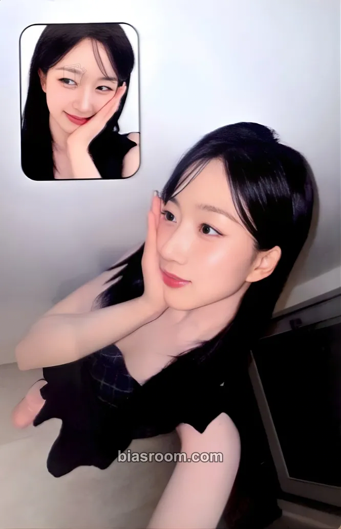 Haewon Blue Valentine Photocard - NMIXX - NMIXX K-pop photocard