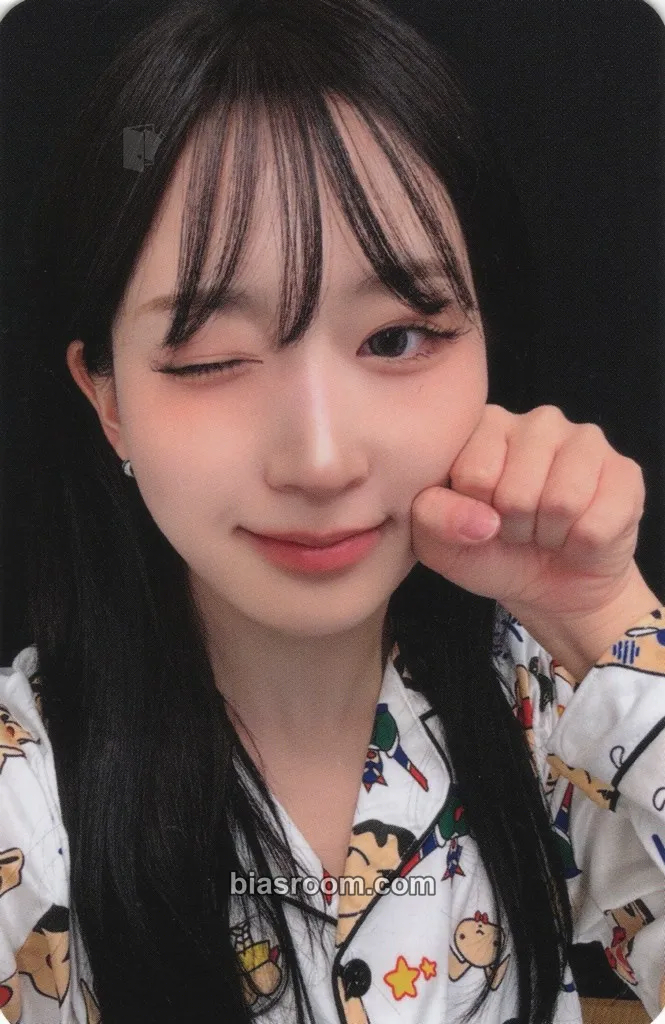 Haewon Blue Valentine Photocard - NMIXX - NMIXX K-pop photocard