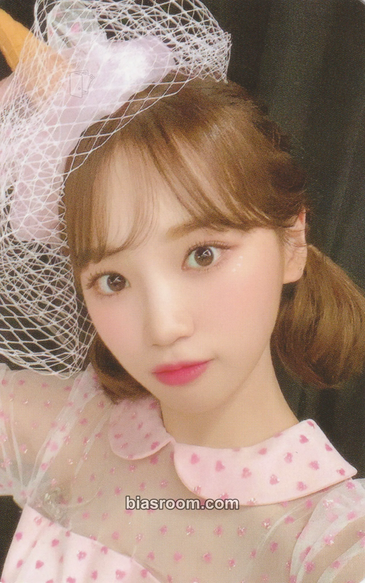 Kim Chaewon ONEIRIC THEATER - BLU-RAY Version Photocard - IZ*ONE - IZ*ONE K-pop photocard