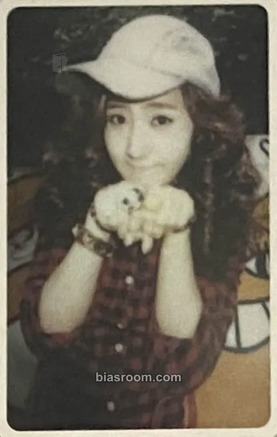 Yuri Oh! Photocard - Girls' Generation - Girls' Generation K-pop photocard