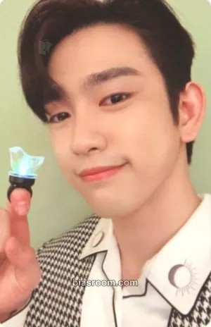Jinyoung DYE Photocard - GOT7 - GOT7 K-pop photocard