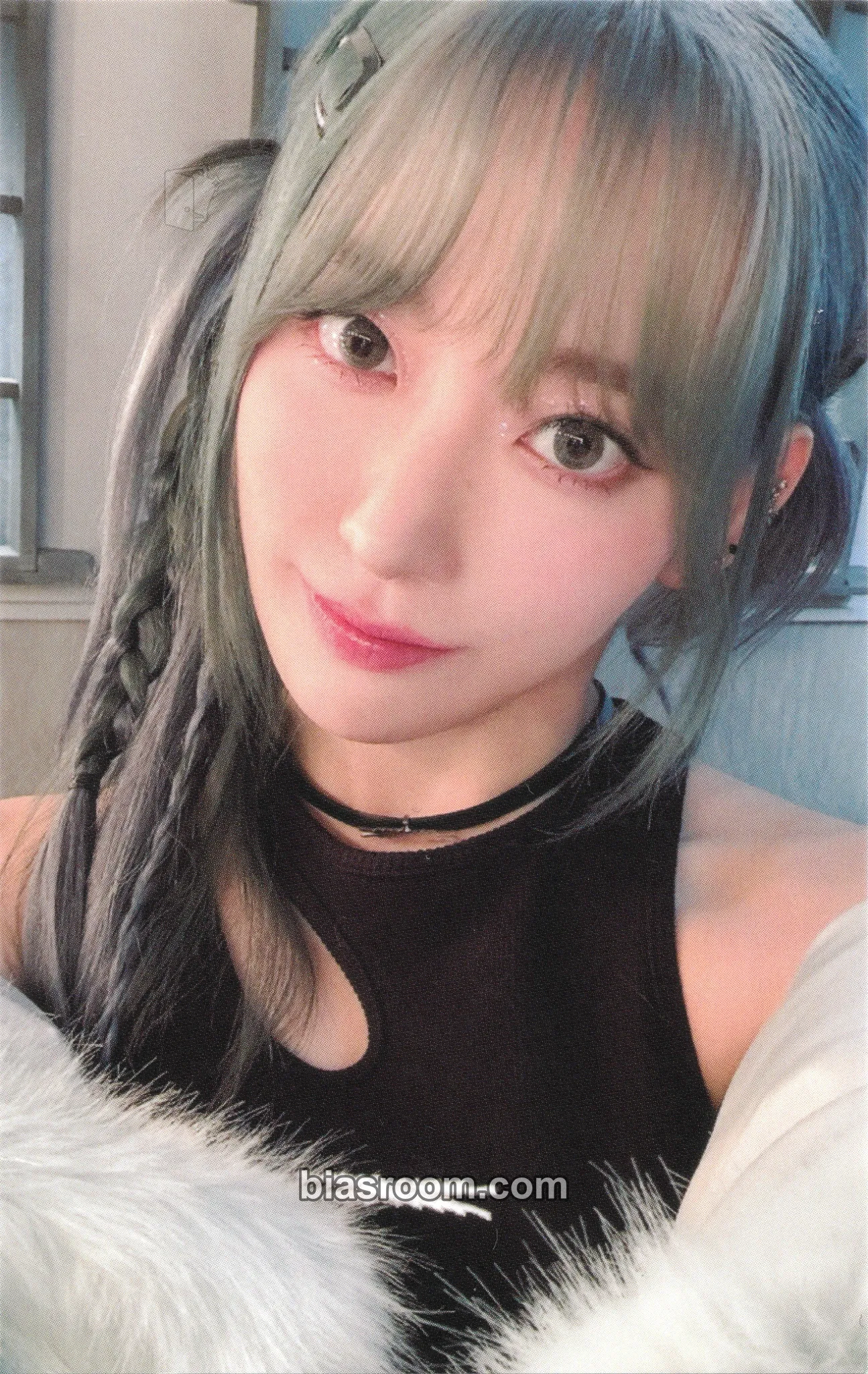 Sakura EASY Photocard - LE SSERAFIM - LE SSERAFIM K-pop photocard