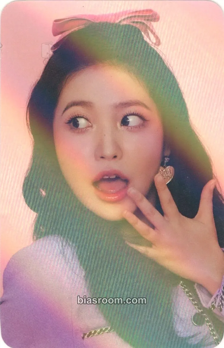 Yeri 2024 Season's Greetings Photocard - Red Velvet - Red Velvet K-pop photocard