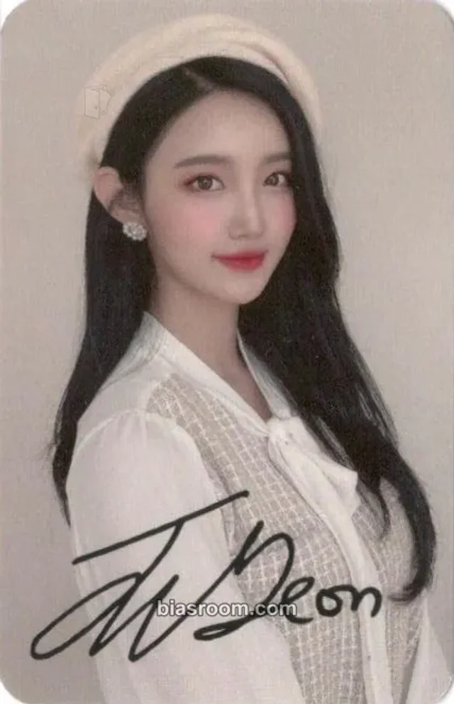 SATURDAY - Juyeon  - Only You Album album photocard mymusictaste (mmt)