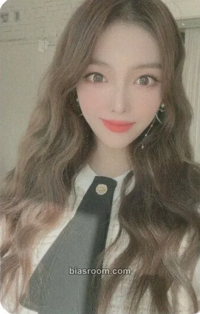 SATURDAY - Haneul - Only You Album album photocard