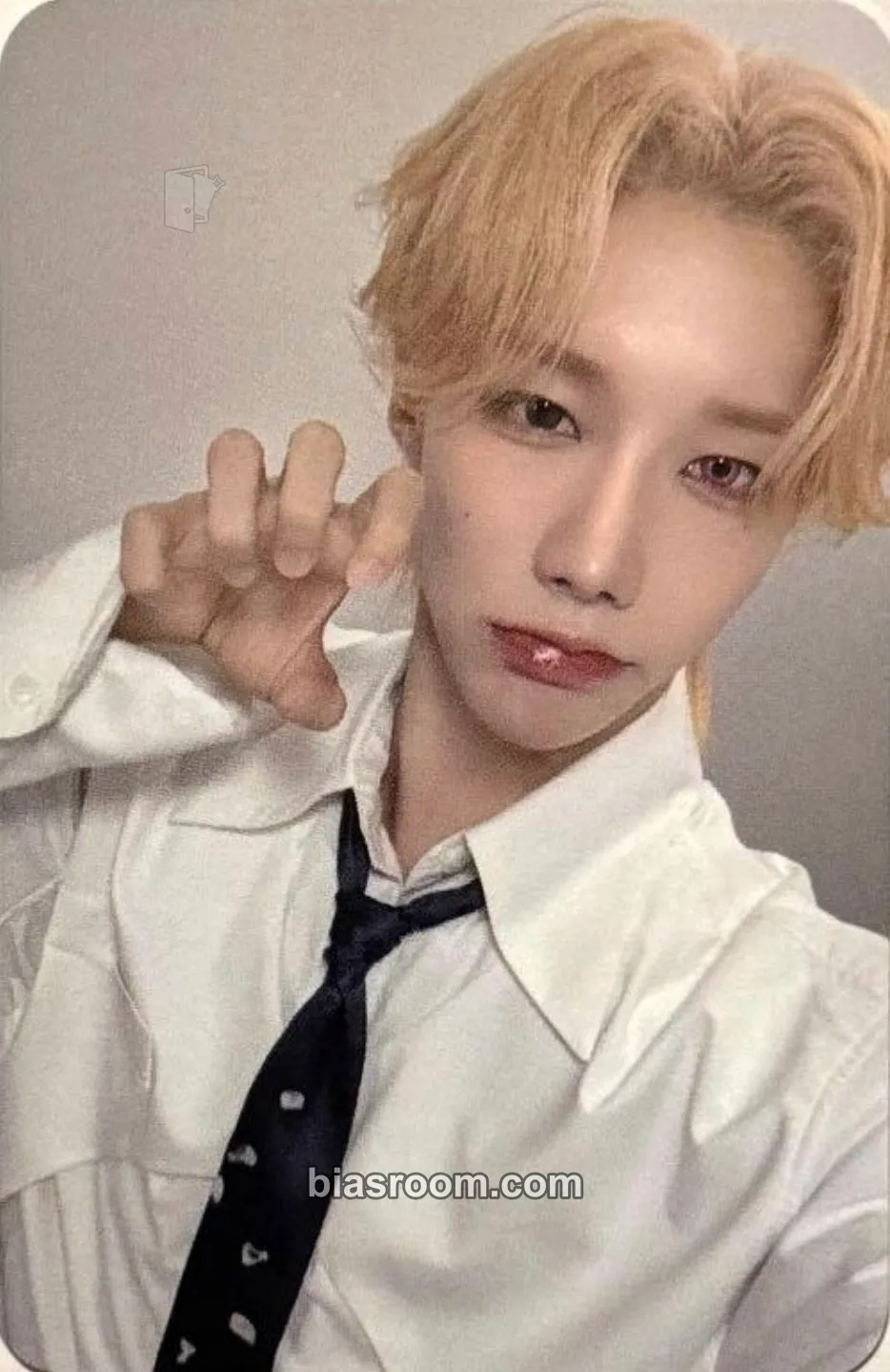 Rui I ONE Photocard - XLOV - XLOV K-pop photocard