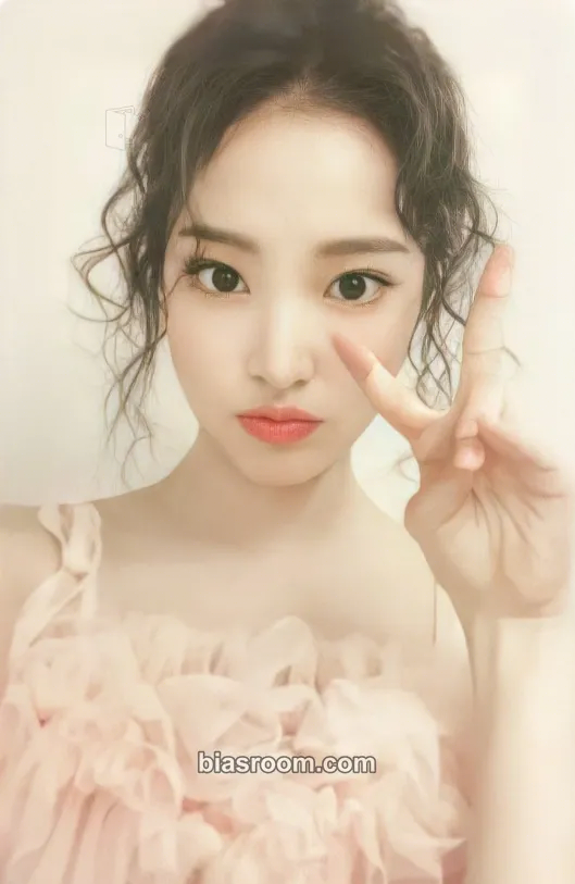 Zoa We Are Photocard - Weeekly - Weeekly K-pop photocard