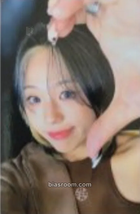 Wonchae UNI-Q Photocard - Queenz Eye - Queenz Eye K-pop photocard
