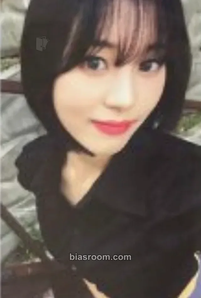 Hannah  Queenz Eye UNI-Q K-pop photocard