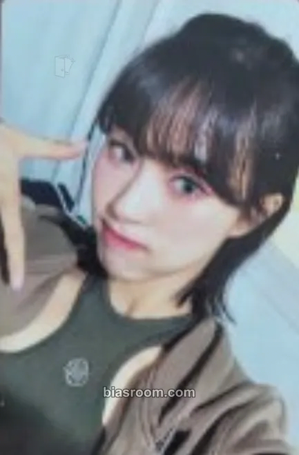 Hannah UNI-Q Photocard - Queenz Eye - Queenz Eye K-pop photocard
