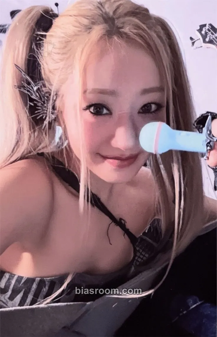 Julie Tokyo Mission Start Photocard - KISS OF LIFE - KISS OF LIFE K-pop photocard