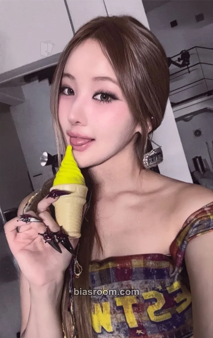 Belle Tokyo Mission Start Photocard - KISS OF LIFE - KISS OF LIFE K-pop photocard