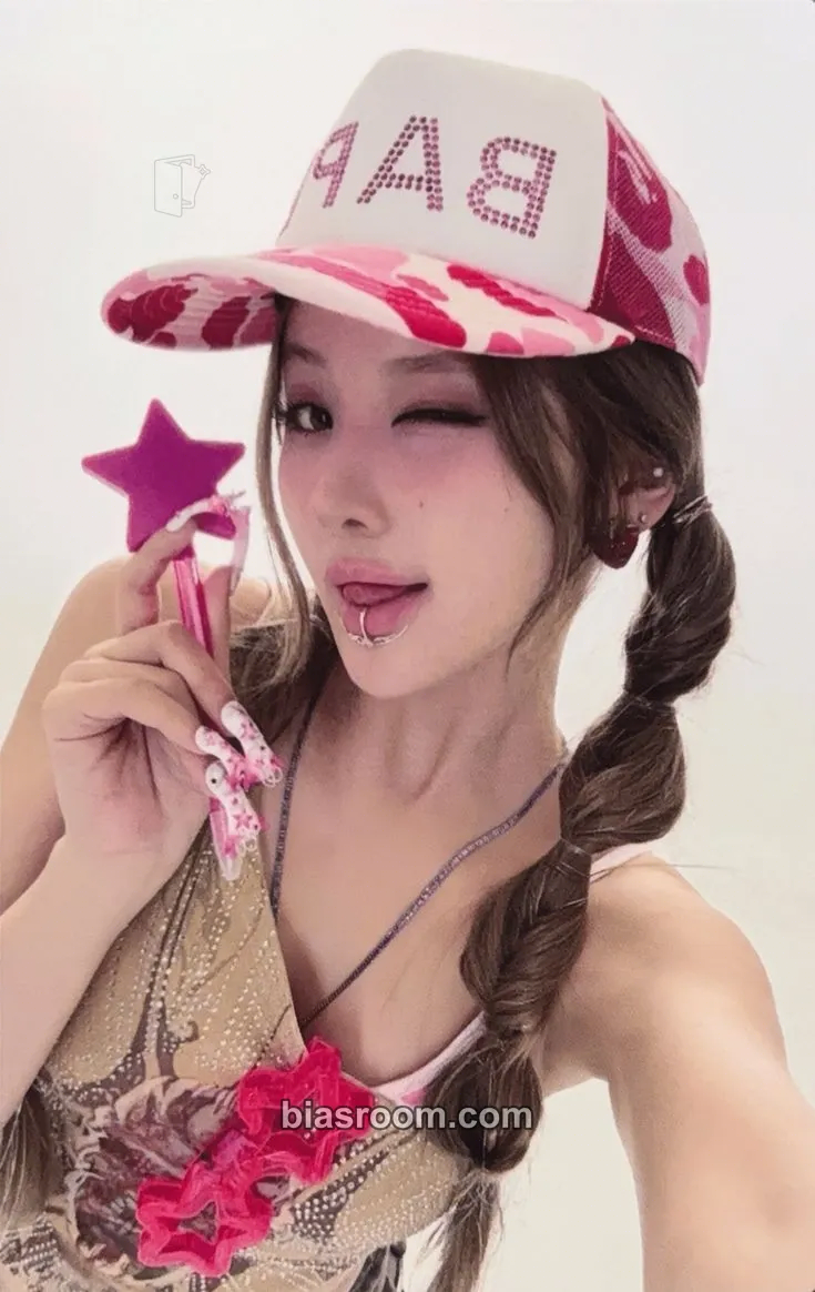 Belle Tokyo Mission Start Photocard - KISS OF LIFE - KISS OF LIFE K-pop photocard