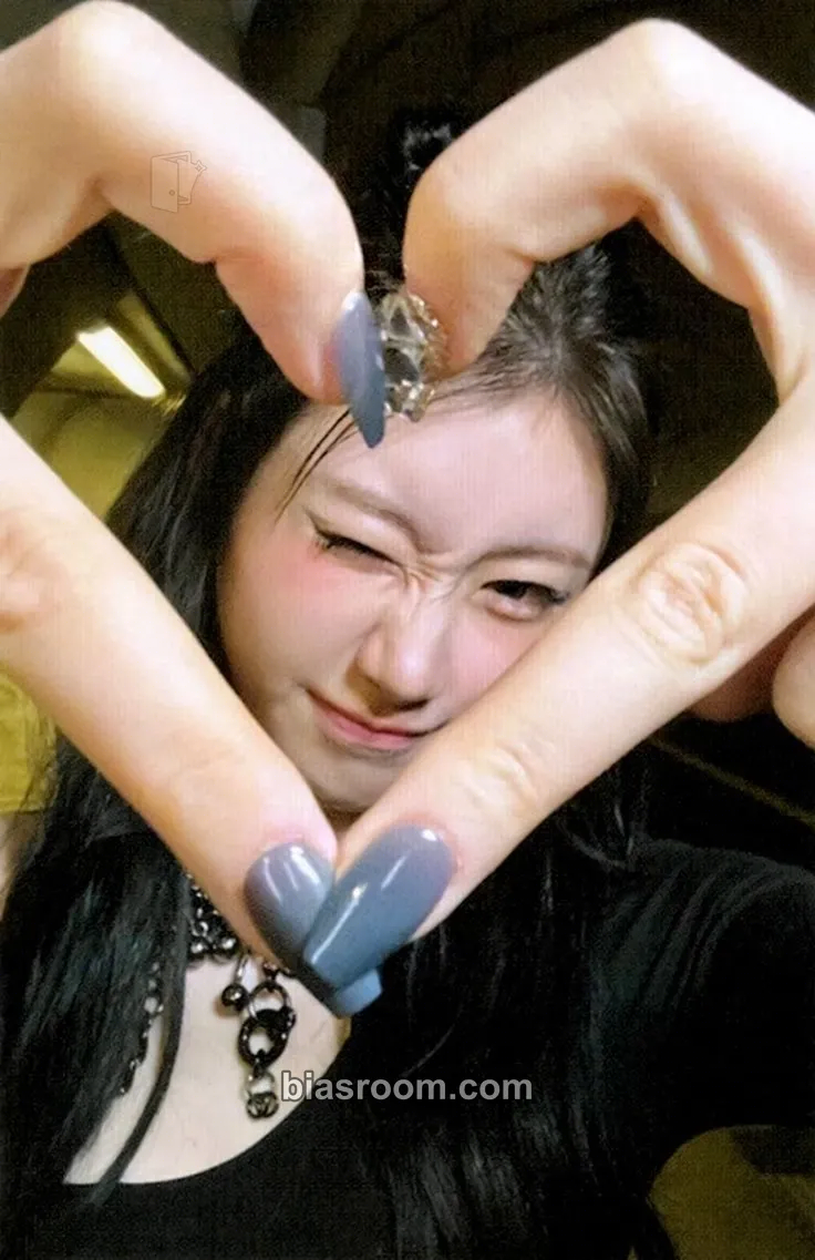 Chaeryeong TUNNEL VISION Photocard - ITZY - ITZY K-pop photocard