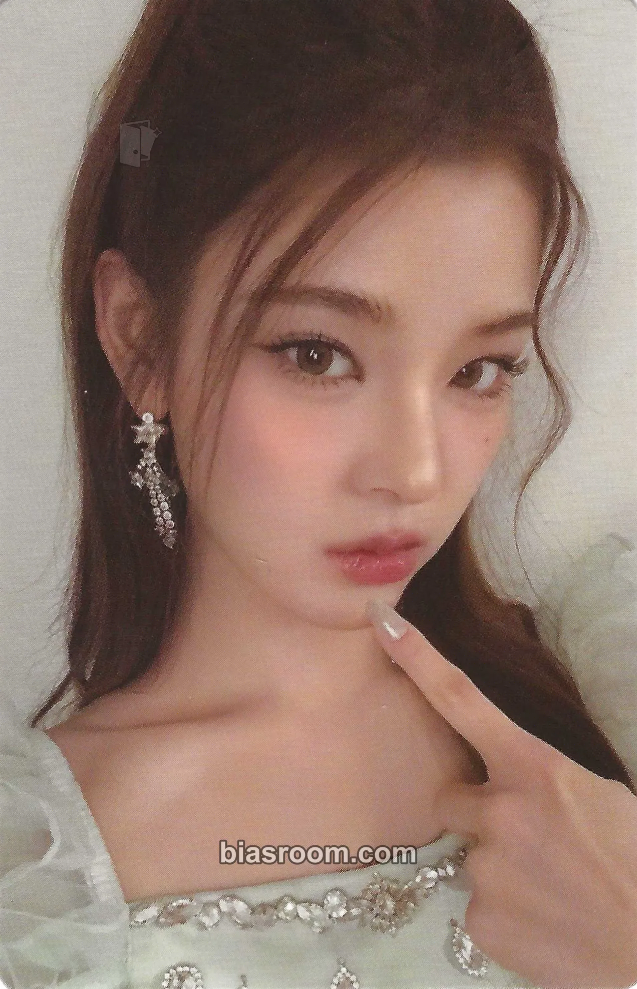 Mai 1st Fan Con <Not Just Pretty> Photocard - izna - izna K-pop photocard