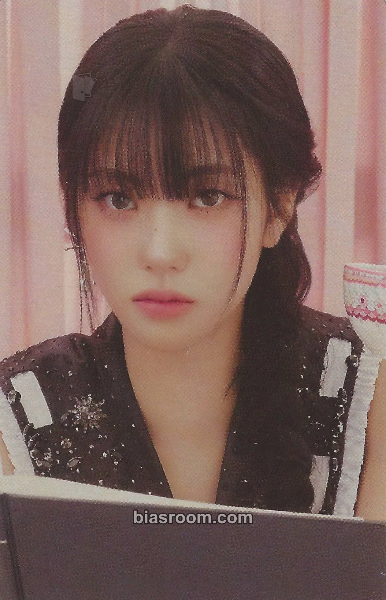 Koko 1st Fan Con <Not Just Pretty> Photocard - izna - izna K-pop photocard