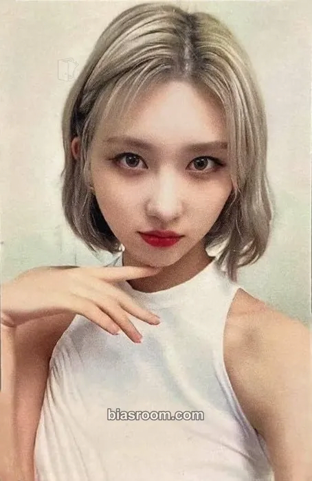 Gaeul ELEVEN (Japanese ver.) Photocard - IVE - IVE K-pop photocard
