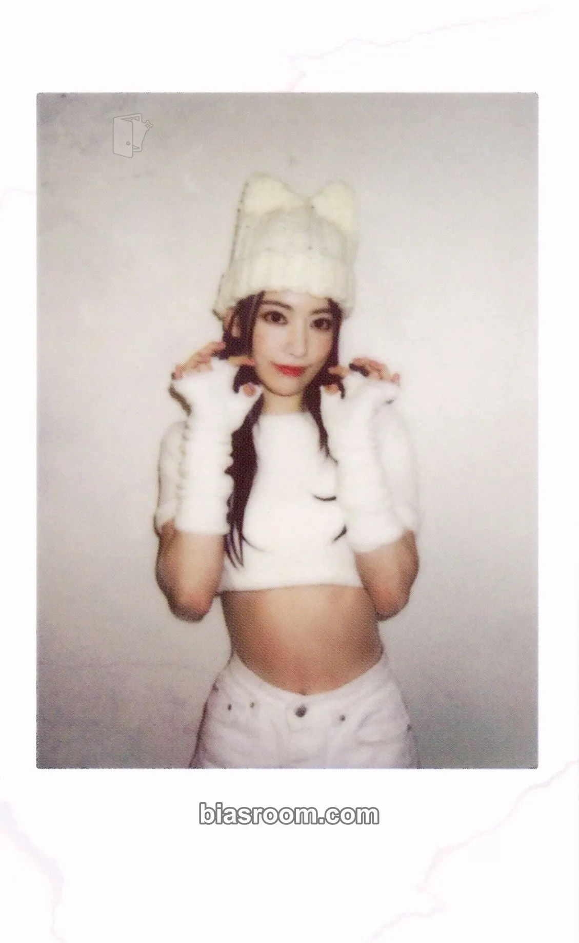 Sakura UNFORGIVEN Photocard - LE SSERAFIM - LE SSERAFIM K-pop photocard