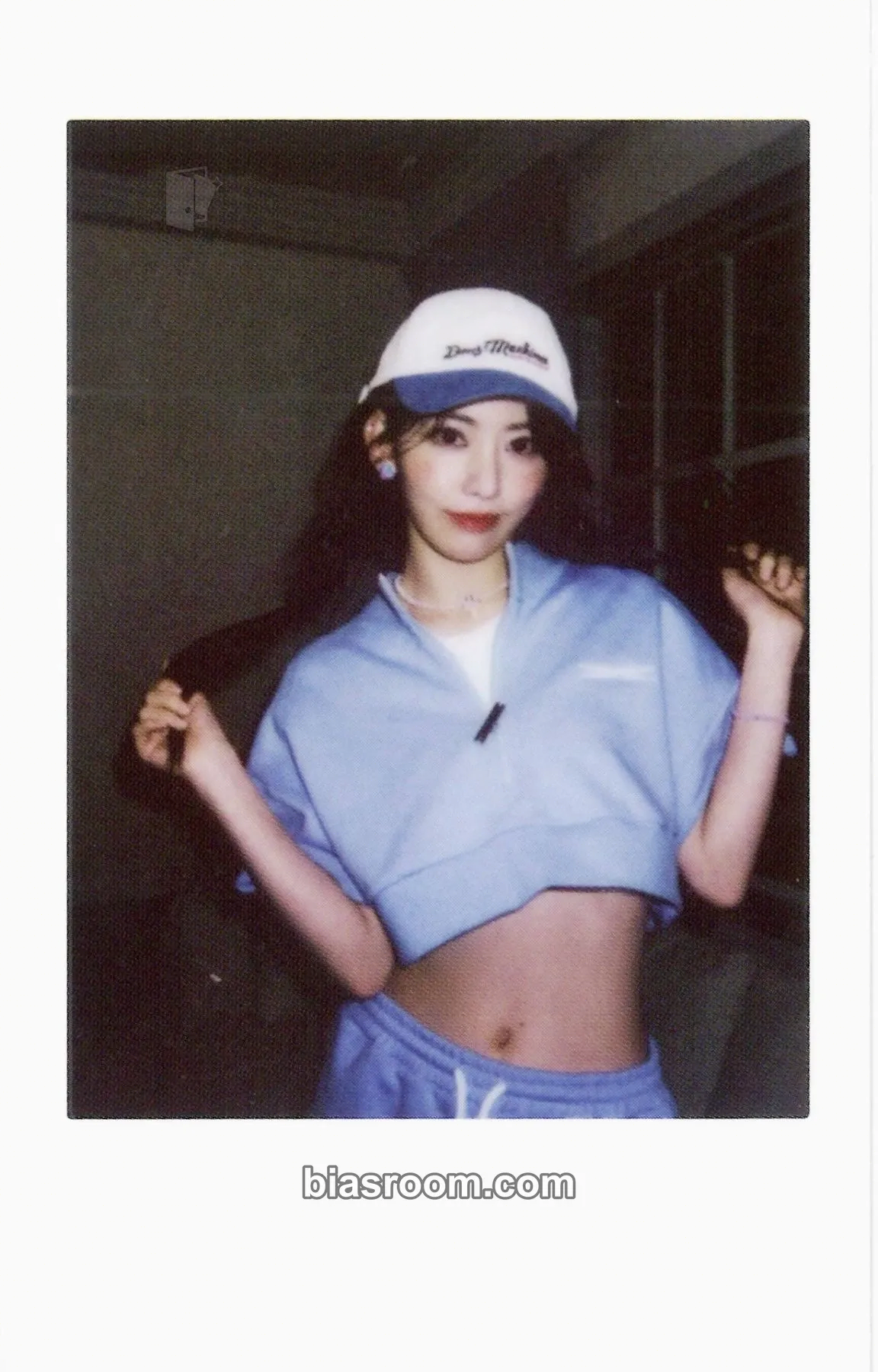 Sakura UNFORGIVEN Photocard - LE SSERAFIM - LE SSERAFIM K-pop photocard