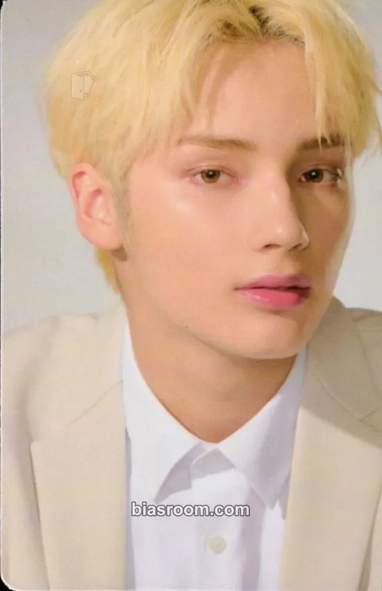 Huening Kai 4OIN Foreul Photocard - TOMORROW X TOGETHER - TOMORROW X TOGETHER K-pop photocard