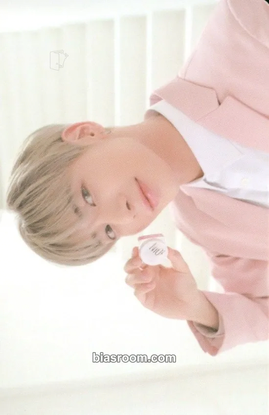 Taehyun 4OIN Foreul Photocard - TOMORROW X TOGETHER - TOMORROW X TOGETHER K-pop photocard